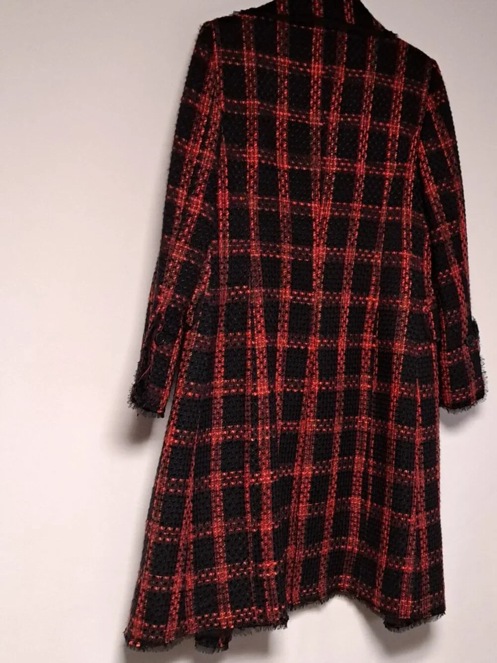 FABULOUS WDNY RED & BLACK PLAID LONG WINTER COAT LADIES SIZE 8 ACRYLIC SILK